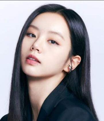 LEE HYERI