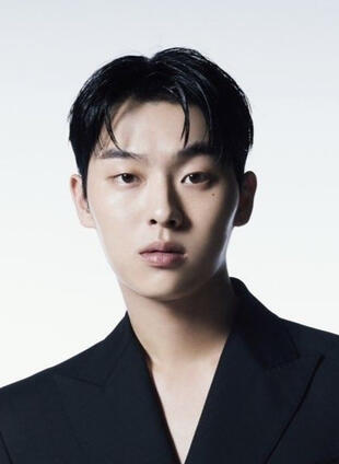CHOI HYUNWOOK