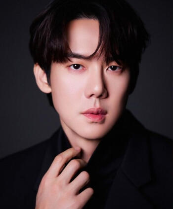 YOO YOONSEOK